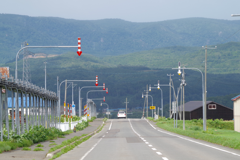 積丹旅行19 道路脇の矢印は何 京極のふきだし公園へ 北海道観光旅行記 温泉情報局